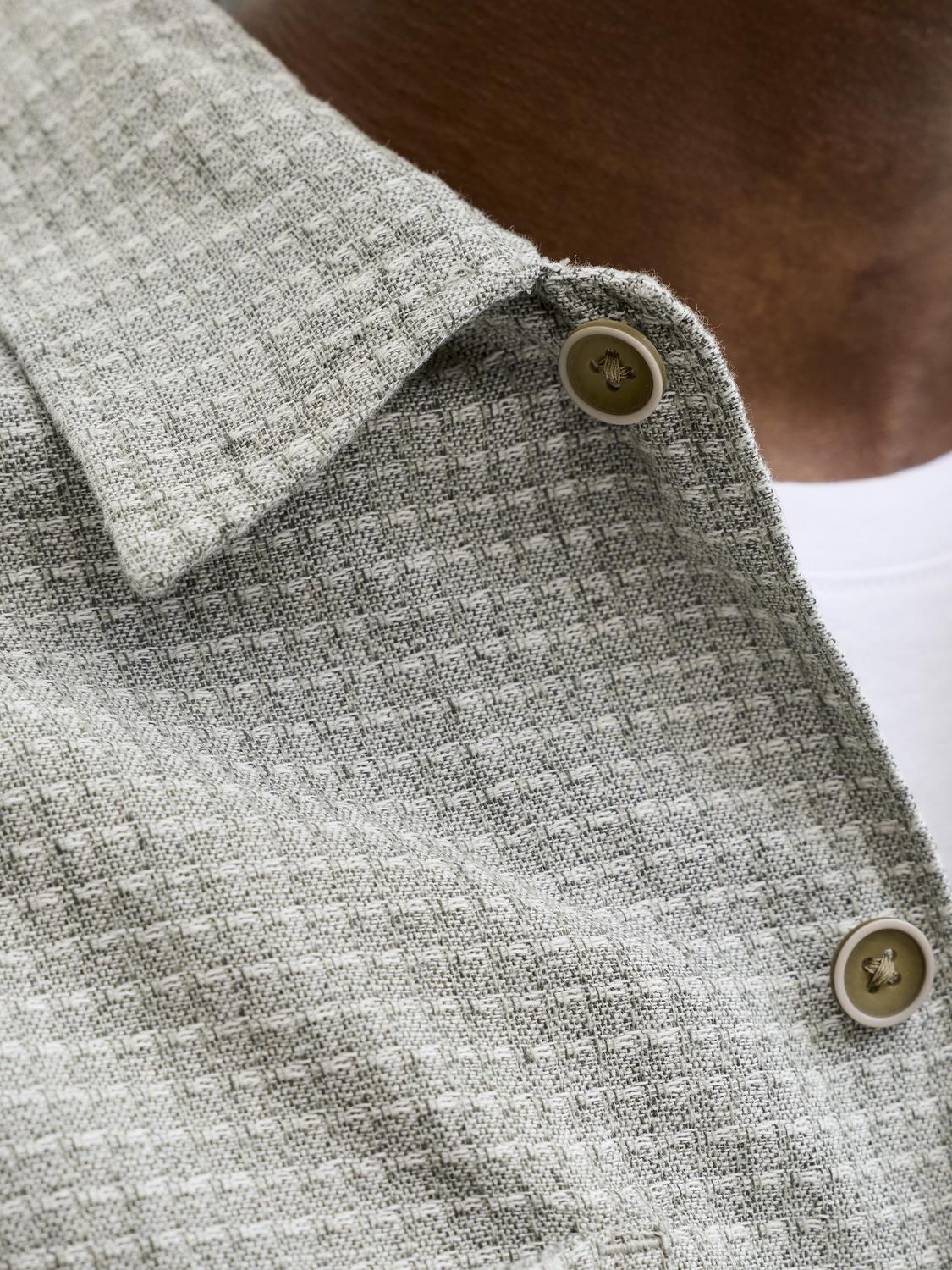 model_shot-detail